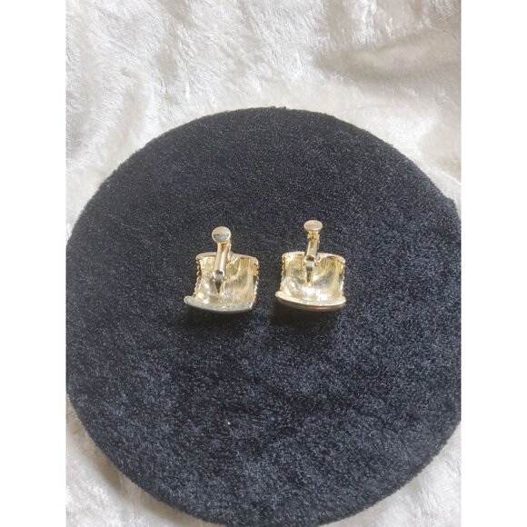 Vintage Ribbed Gold-Tone Screw back Hoop Earrings - Picture 3 of 3